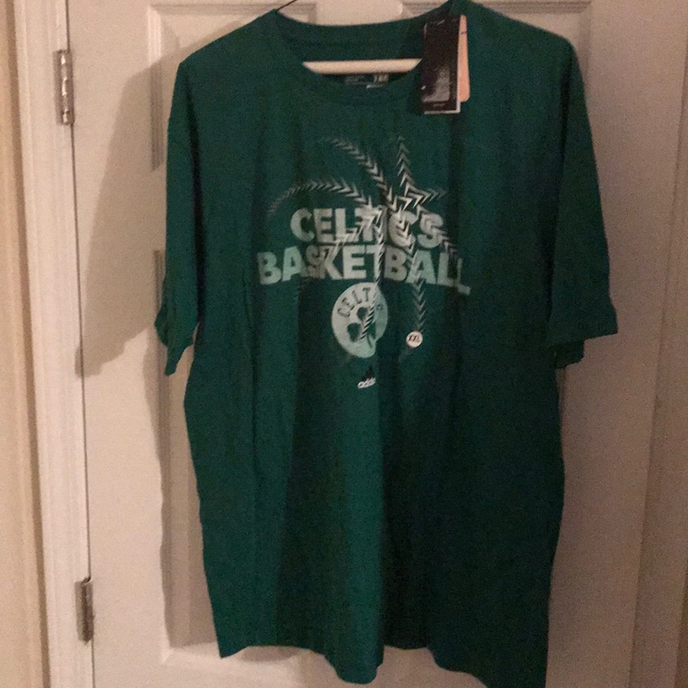 Adidas/Boston Celtics T-shirt